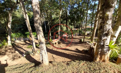 Chácara em Condomínio Fechado em Ibiúna!!