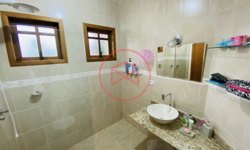 Chácara em Condomínio Fechado em Ibiúna!!