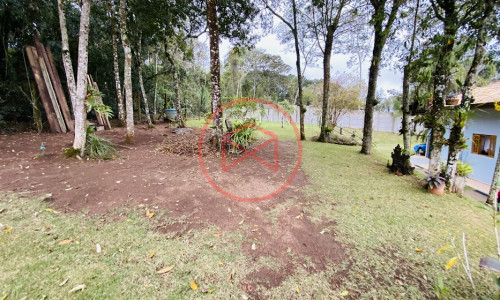 Chácara em Condomínio Fechado em Ibiúna!!