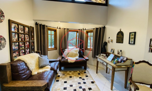 Chácara em Condomínio Fechado em Ibiúna!!