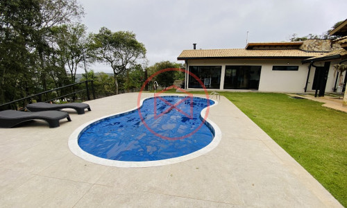 Chácara em Condomínio Fechado em Ibiúna!!