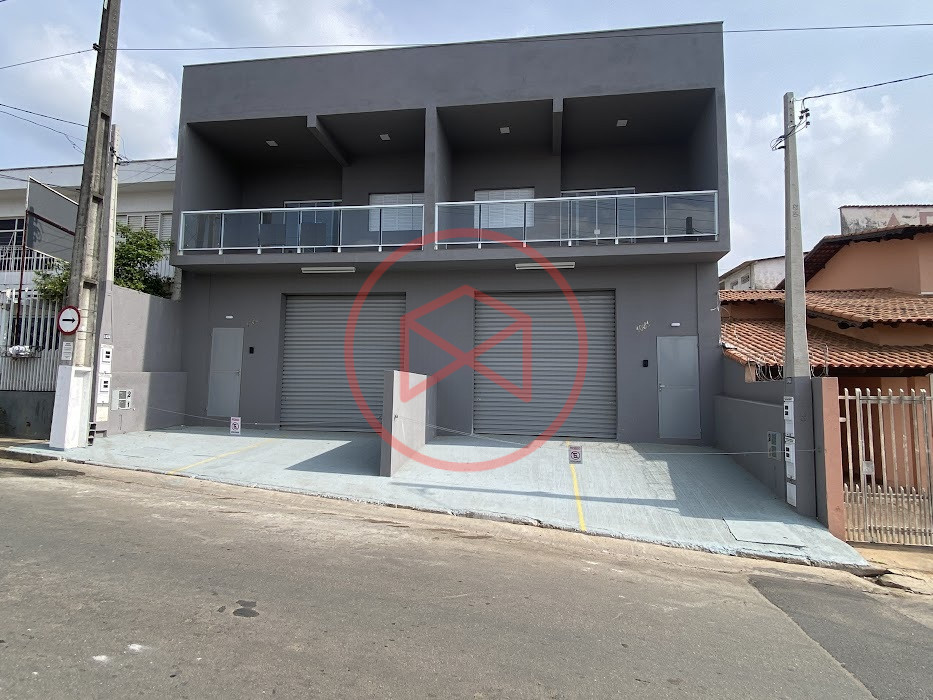 Sobrado no Centro de Ibiúna