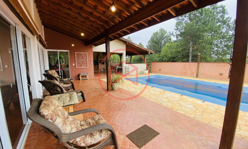 Chácara em Condomínio Fechado em Ibiúna!!