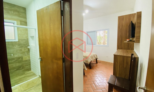 Chácara em Condomínio Fechado em Ibiúna!!