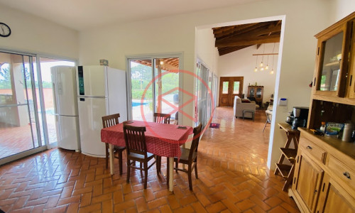 Chácara em Condomínio Fechado em Ibiúna!!