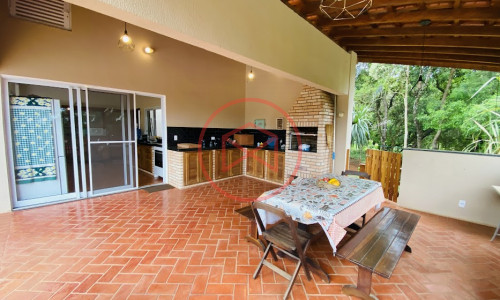 Chácara em Condomínio Fechado em Ibiúna!!