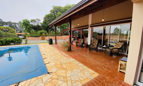 Chácara em Condomínio Fechado em Ibiúna!!