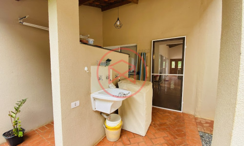 Chácara em Condomínio Fechado em Ibiúna!!