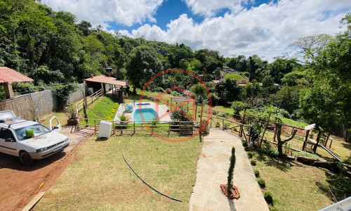 Chácara Próximo do Centro de Ibiúna!!