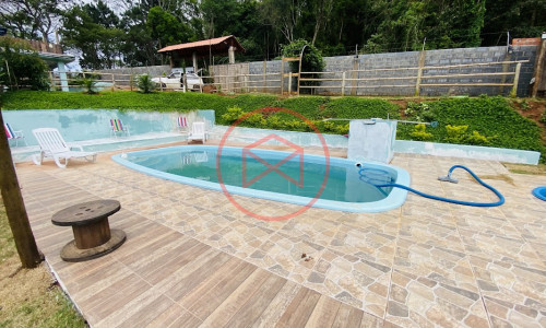 Chácara Próximo do Centro de Ibiúna!!