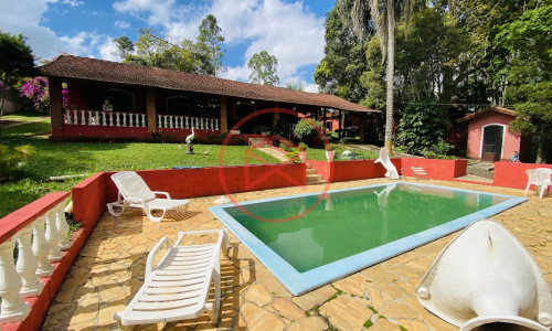 Chácara Antes do Centro de Ibiúna!!