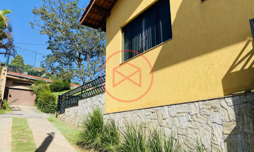 Casa em Condomínio de Alto Padrão!