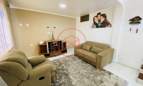 Casa em Condomínio de Alto Padrão!