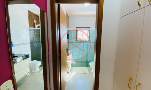 Casa em Condomínio de Alto Padrão!