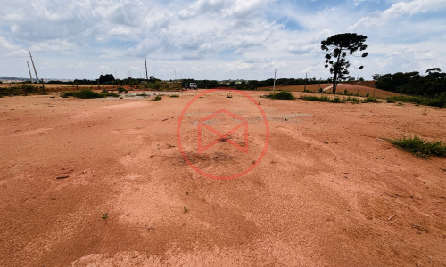 Lote em Ibiúna antes do Centro da cidade!