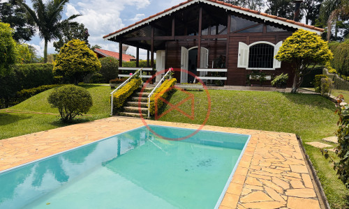 Chácara em condomínio Fechado Próximo ao centro de Ibiúna