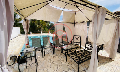 Casa em Condomínio Fechado antes do centro de Ibiúna.