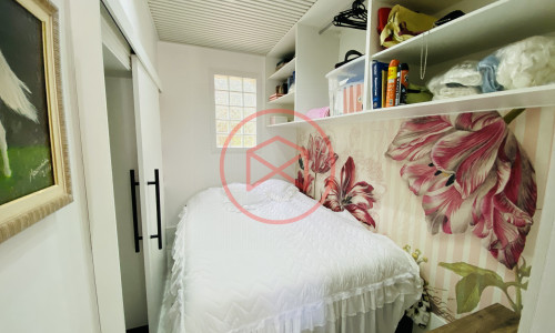 Casa em Condomínio Fechado antes do centro de Ibiúna.