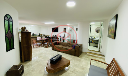 Casa em Condomínio Fechado antes do centro de Ibiúna.