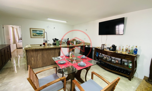 Casa em Condomínio Fechado antes do centro de Ibiúna.